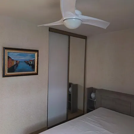 Grand 2 Pieces, Proche Apartment *